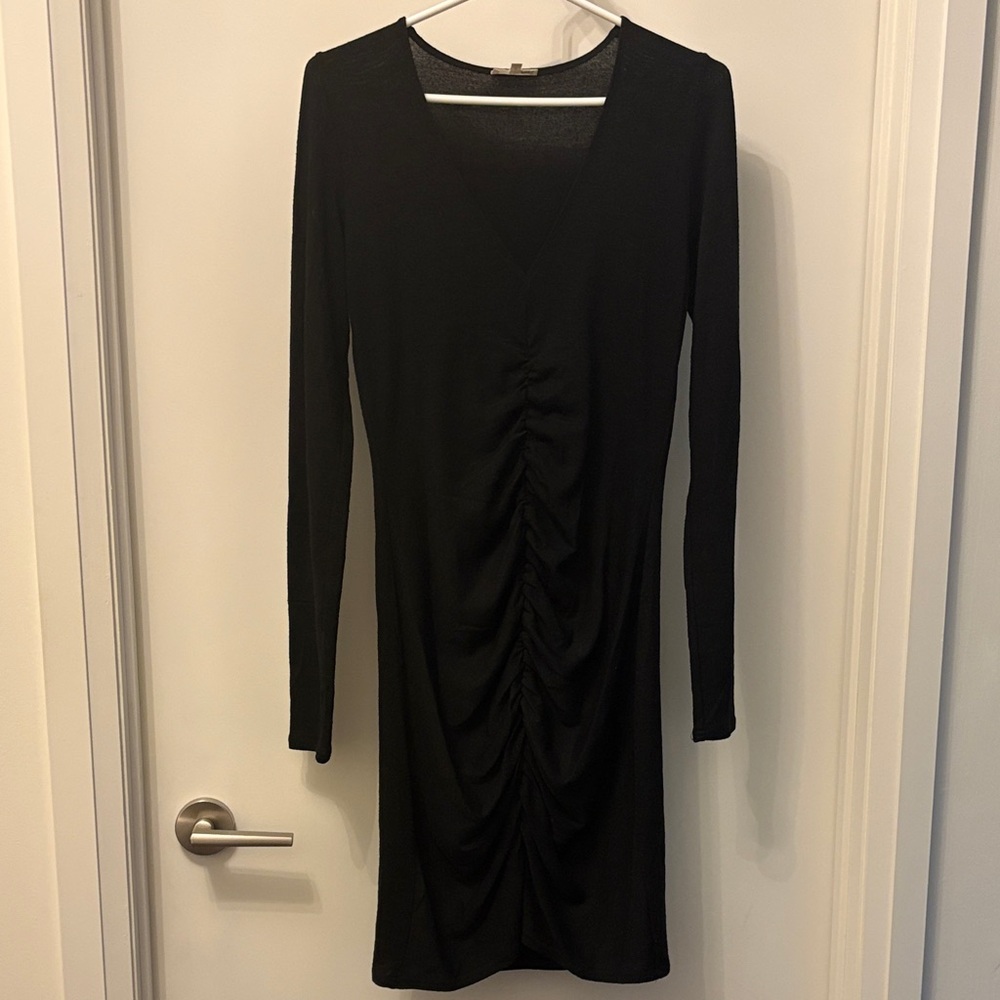 Wilfred Black Long-Sleeve Ruched V-Neck Dress